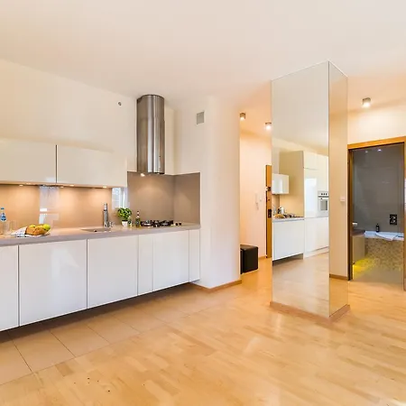 Rent Like Domaniewska 22a Warsaw